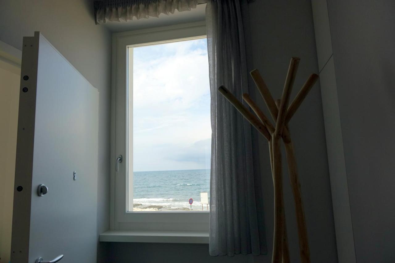 La Finestra Sul Mare Apartment Bari Exterior photo