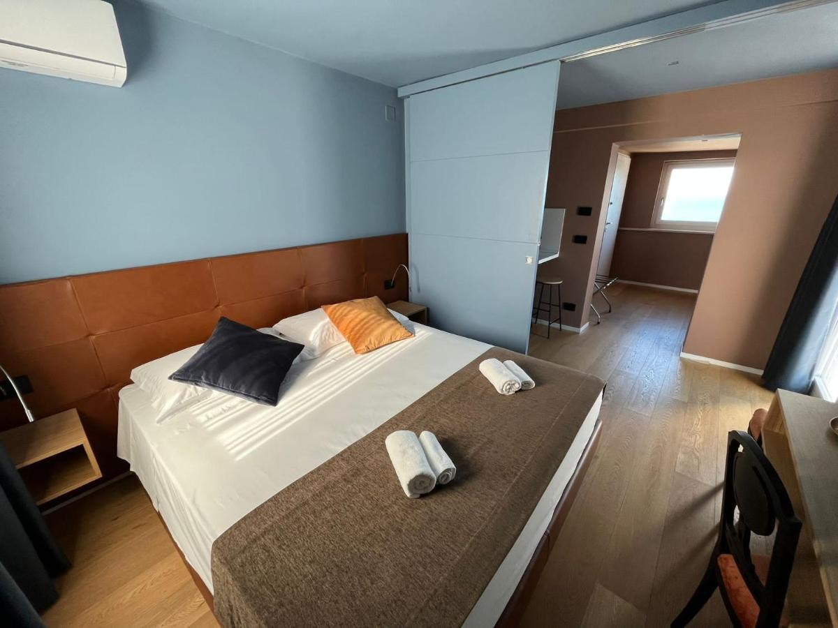 La Finestra Sul Mare Apartment Bari Exterior photo