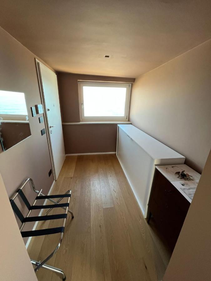 La Finestra Sul Mare Apartment Bari Exterior photo